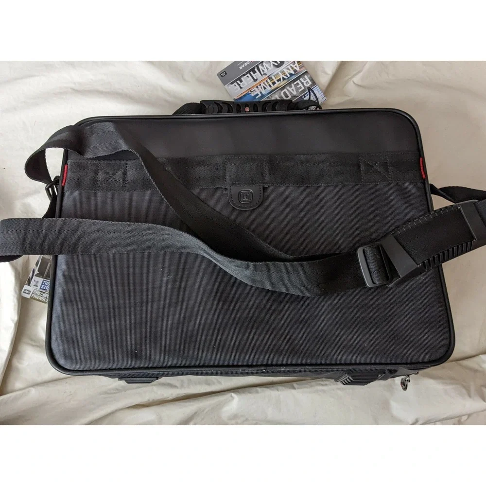 SwissGear Checkpoint Friendly 15.6 Laptop Briefcase Messenger Bag Black New